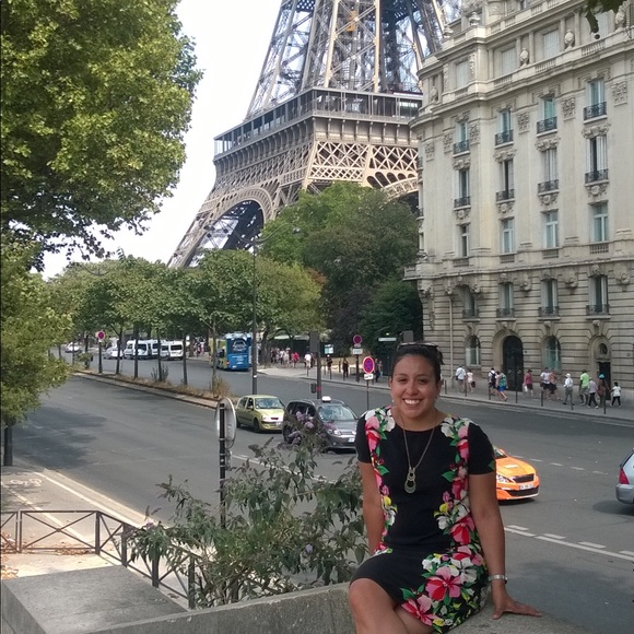 Meet your Posher, Abigail - Picture 1 of 1